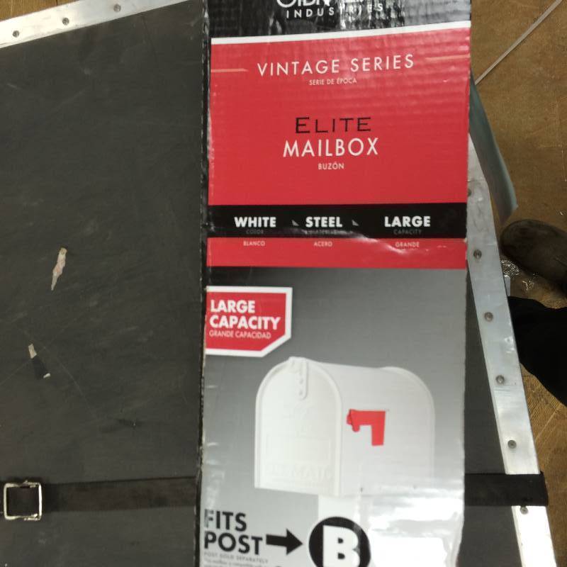 lot 68 image: Gibraltar Elite White Mailbox