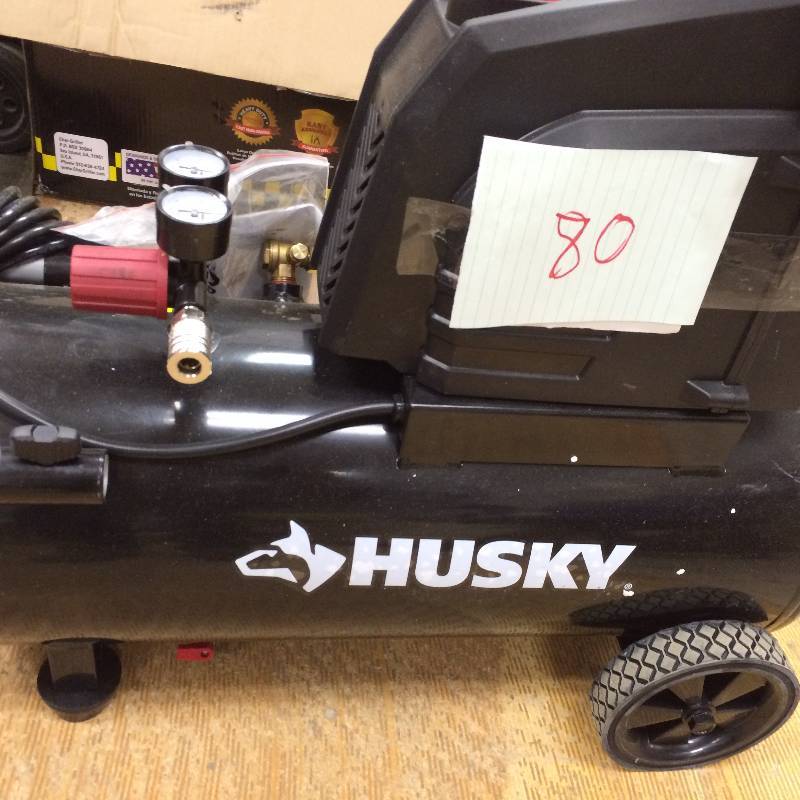lot 80 image: Husky 8 Gal Compressor in like new working condition