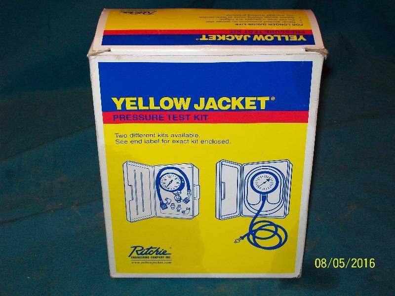 lot 3 image: Ritchie Yellow Jacket 78020 Fuel Oil Test Kit