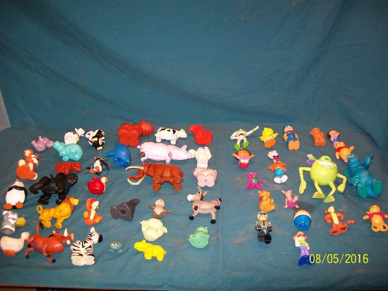 lot 11 image: Small Assorted Toys. Including Dora, Winnie the Pooh, Farm & Jungle Animals. See Pictures.