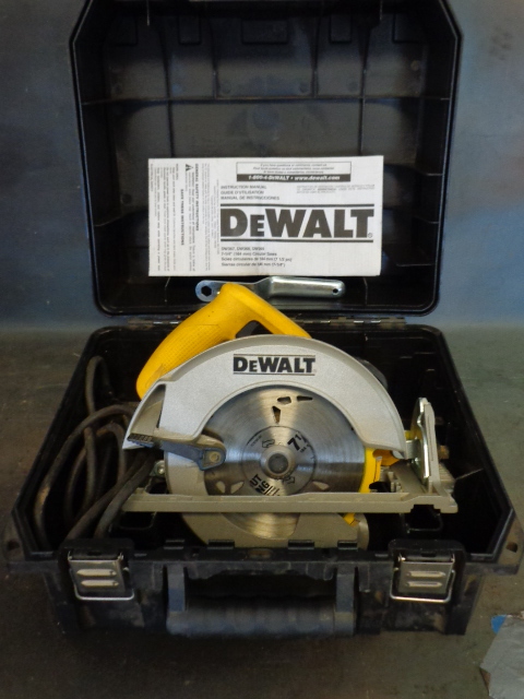 lot 10 image: Circular Saw