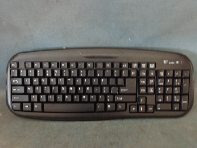 lot 68 image: RF Wireless Keyboard