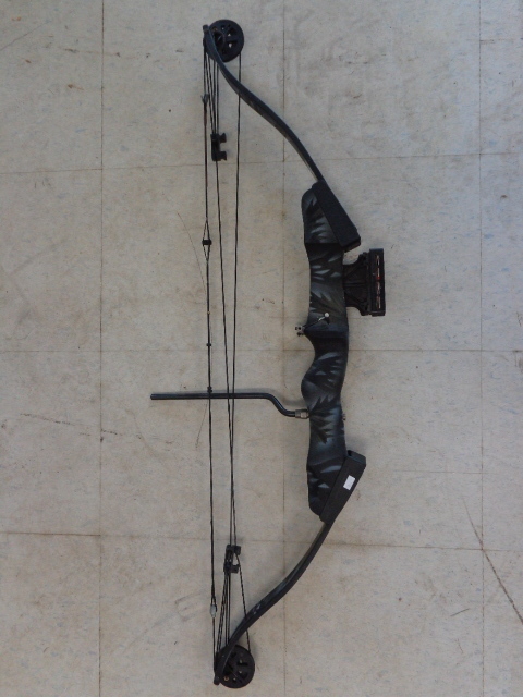 lot 74 image: Browning Compound Bow