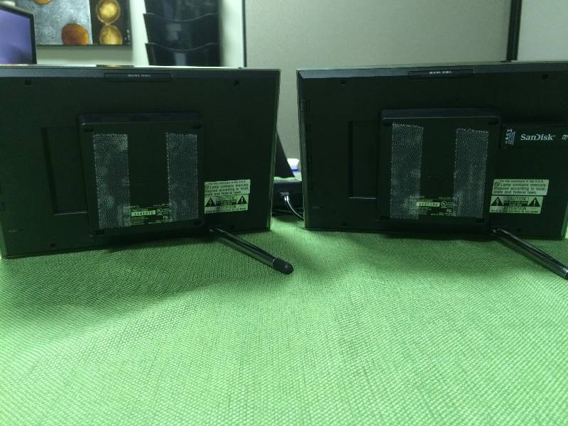 lot 5 image: Qty 2 Sony DPFV900  Digital photo frame  9 in