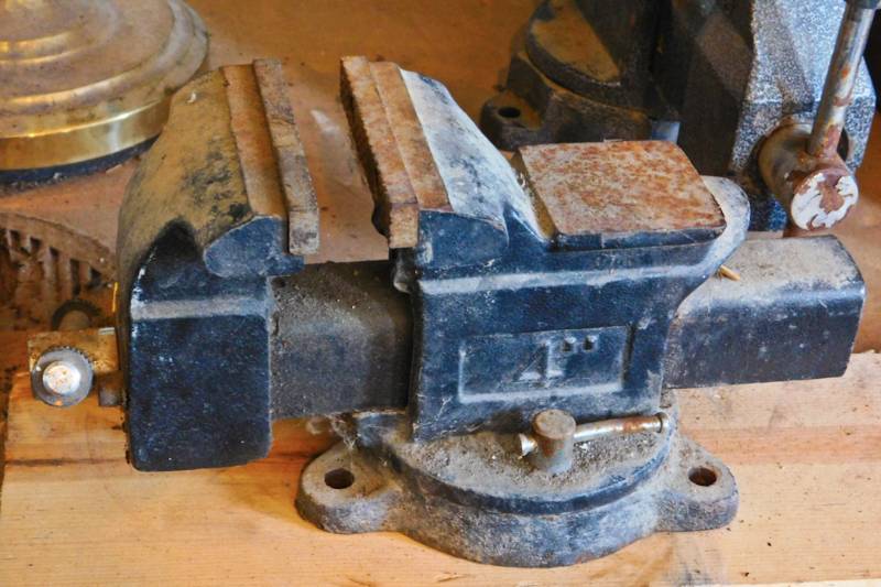 4 job site vise