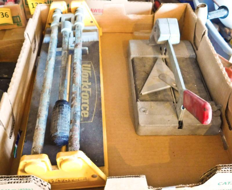 2 tile cutters