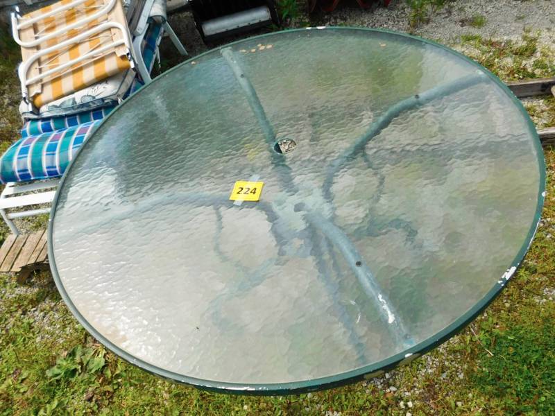 Patio green metal table outdoor
