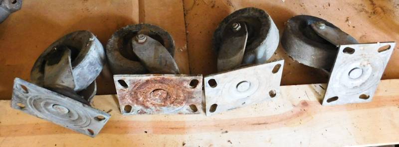 4 heavy duty casters
