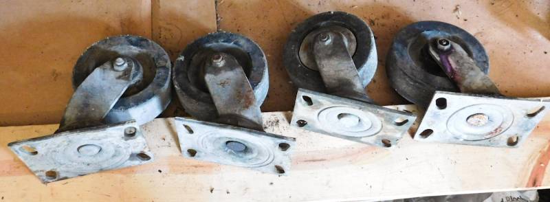 4 heavy duty casters
