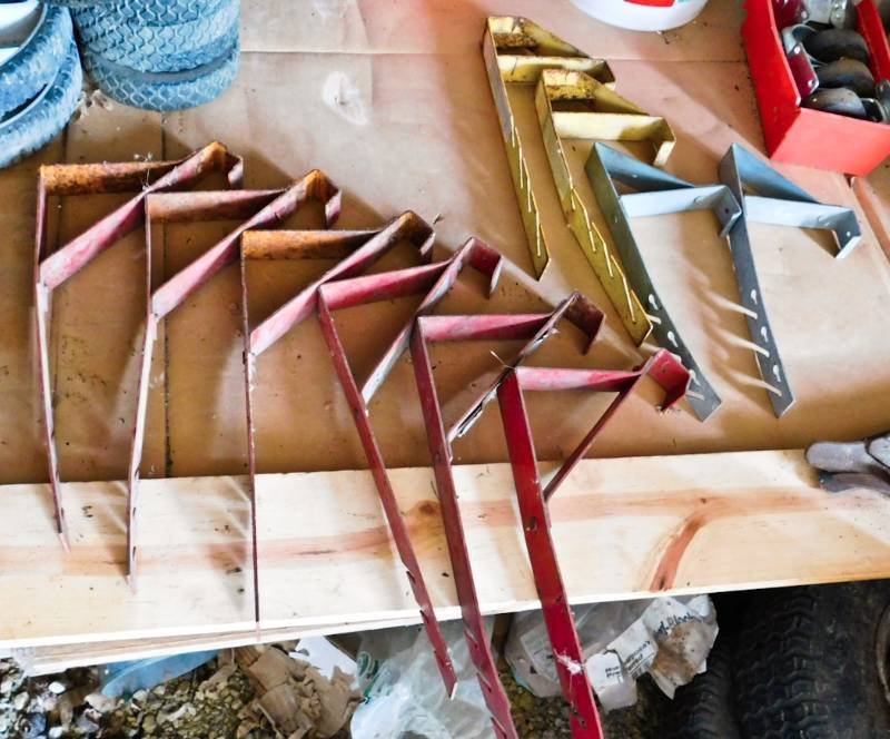 heavy duty shelving brackets
