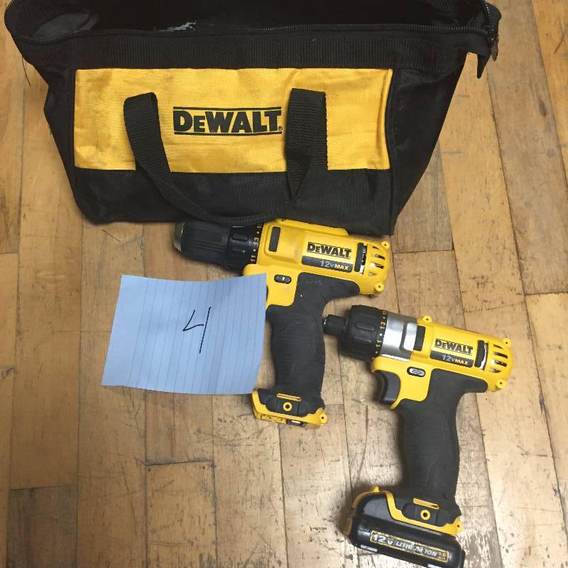 lot 4 image: Dewalt 12-Volt Max Lithium-Ion Cordless Combo Kit (2-Tool) in like new condition