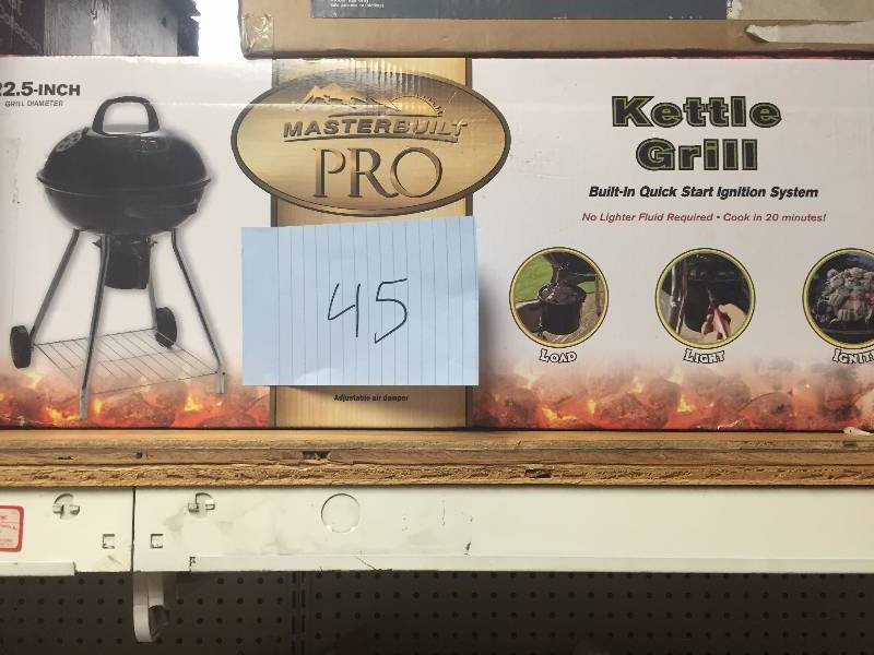 lot 45 image: Masterbuilt Kettle Grill New
