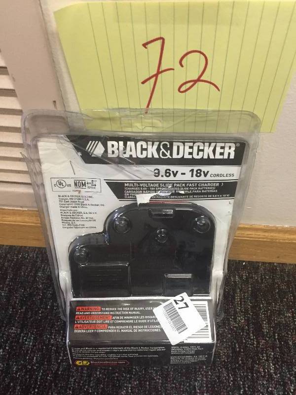 lot 72 image: Black and Decker 9.6 Volt Battery charger New