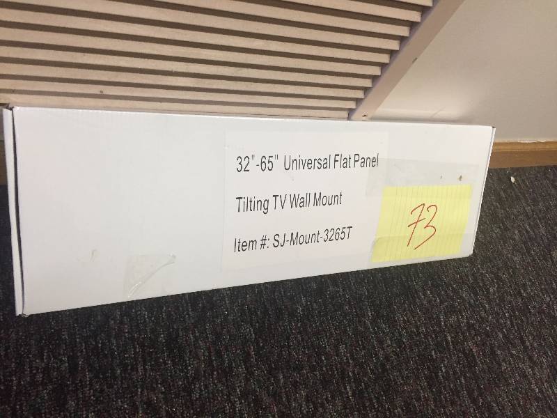 lot 73 image: TV Tilting Wall mount- Universal 32 - 65