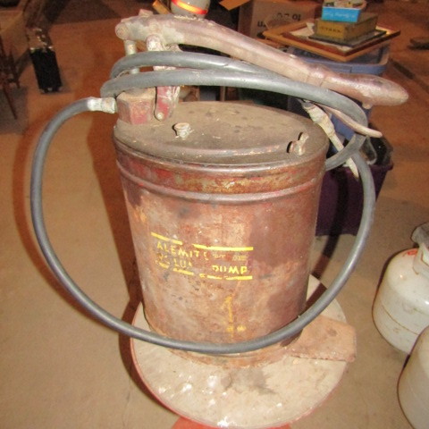 Grease pump