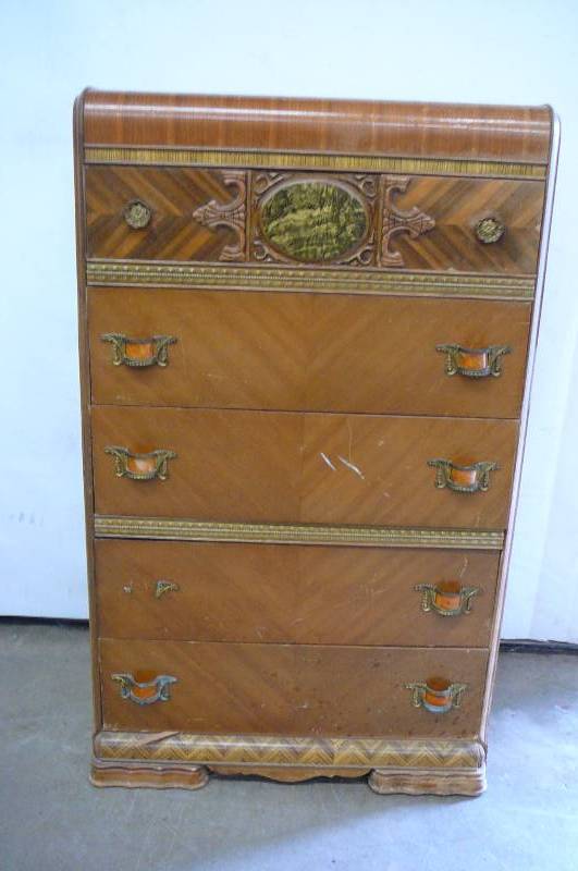 Vintage Dresser 5 Drawer