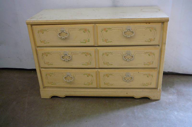 Dresser