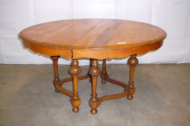 Vintage Round Table 54 Across
