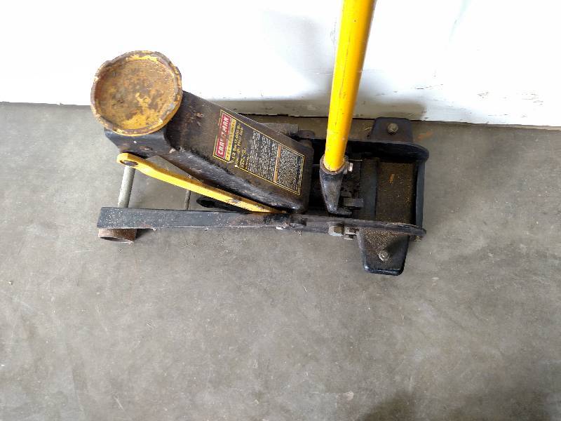 lot 117 image: Craftsman 3 12 Ton Floor Jack, Wor...