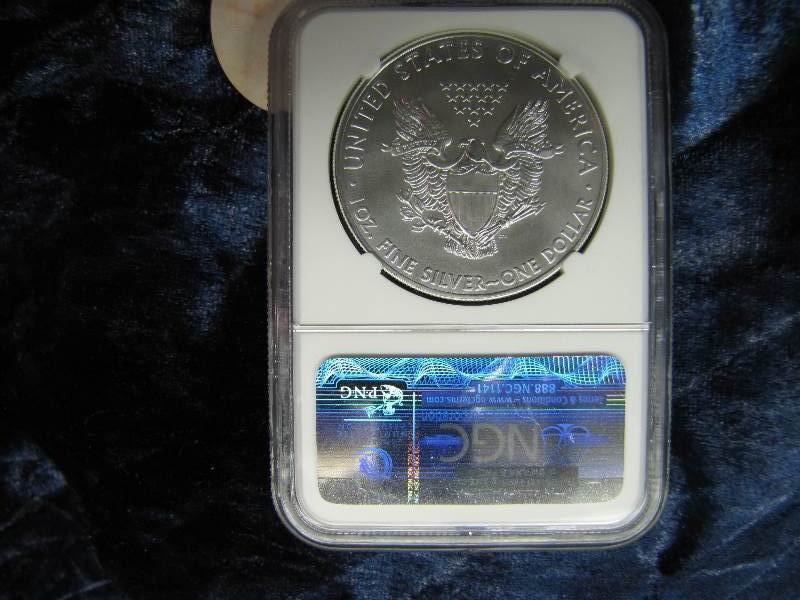 2015-S AMERICAN SILVER EAGLE 1 TROY OZ. .999 FINE SILVER IN AIR TIGHT CONTAINER