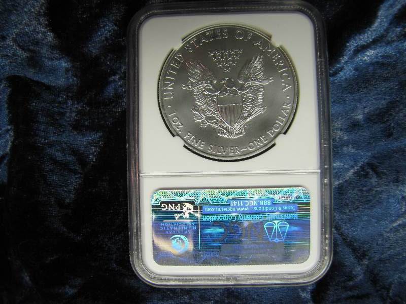 2013-W AMERICAN SILVER EAGLE 1 TROY OZ. .999 FINE SILVER IN AIR TIGHT HOLDER