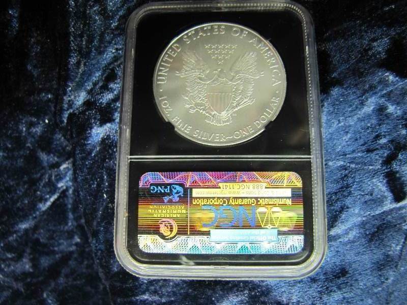 2008 S AMERICAN SILVER EAGLE 1 TROY OZ. .999 FINE SILVER IN AIR TIGHT HOLDER
