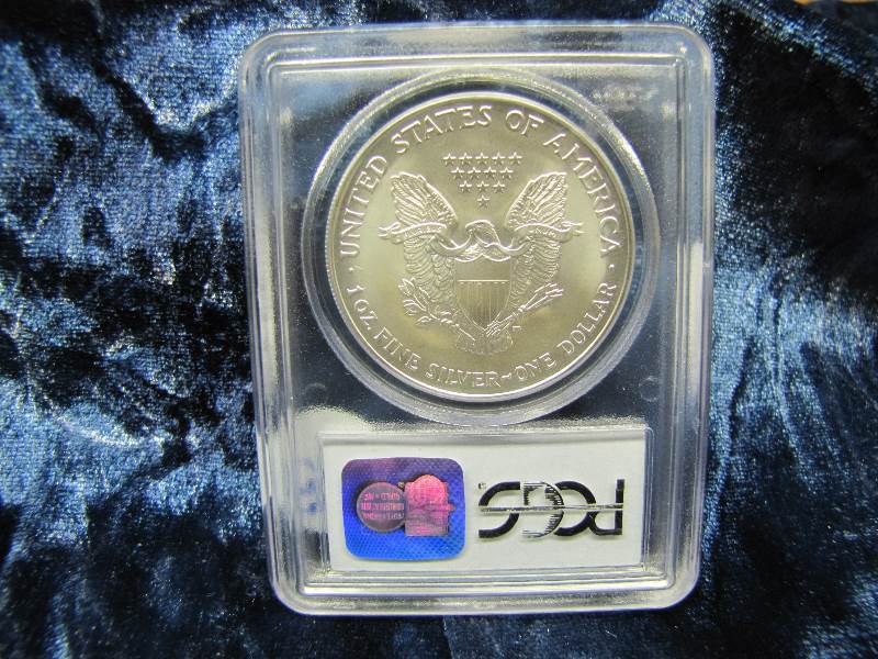 2003 S AMERICAN SILVER EAGLE 1 TROY OZ. .999 FINE SILVER IN AIR TIGHT HOLDER
