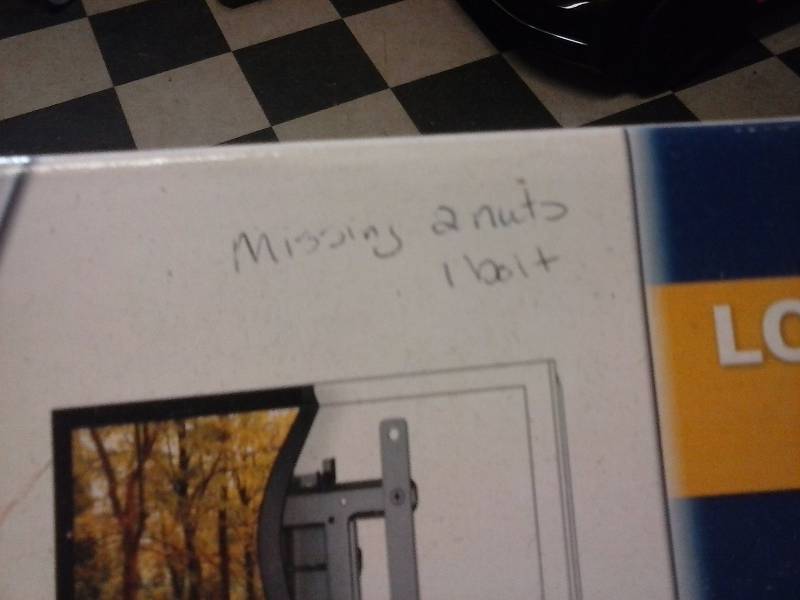 Low Profile Tilting Wall Mount for 13-32 inch TV