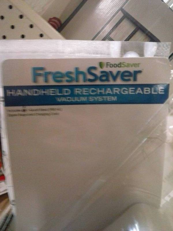 Freshsave handheld rechargeable vacuum system by food saver