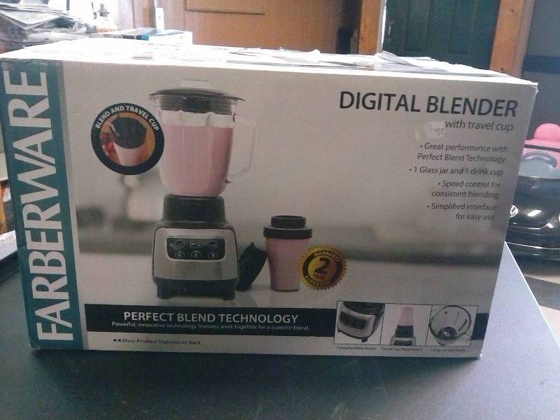 Farberware Digital Blender - tested and works - new in box