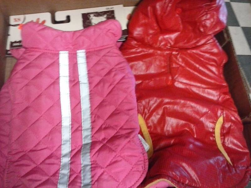 4 Pet coats - 2 small and 2 extra small