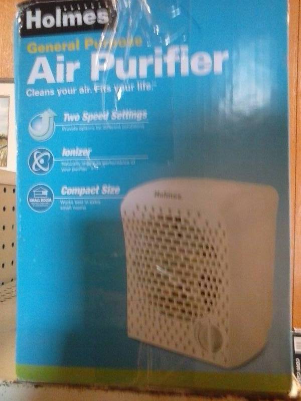 Holmes Air Purifier - new in box