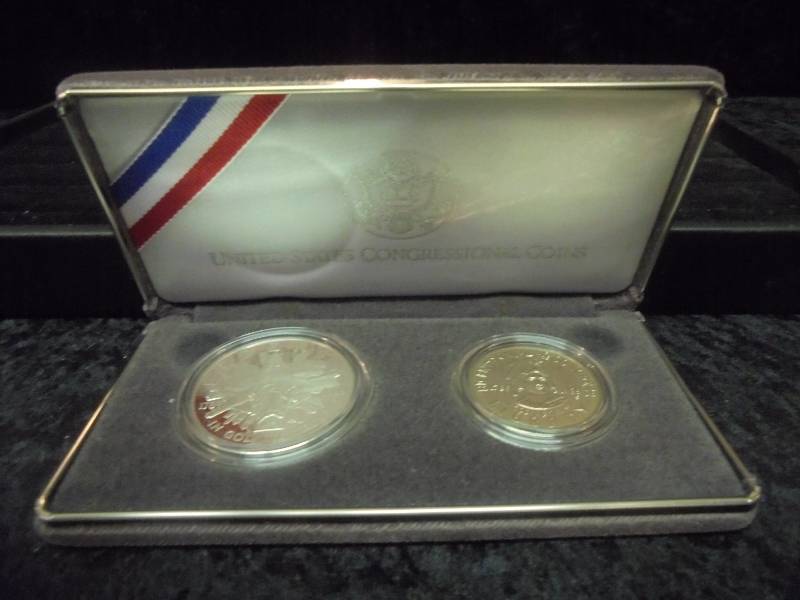 1989 Two Coin Proof Set, US Congressional Coins, SILVER Dollar, Half Dollar in Velvet Display