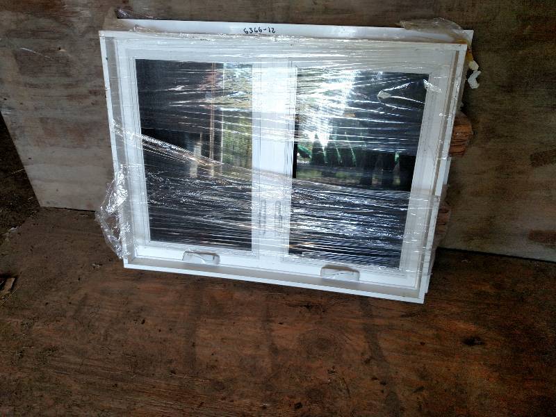 Vinyl Casement Window, Approx. 41.5...