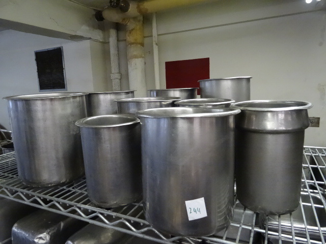 lot 244 image: Bain Marie Pots Qty 10