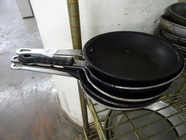 lot 267 image: 8 Sautee Pans