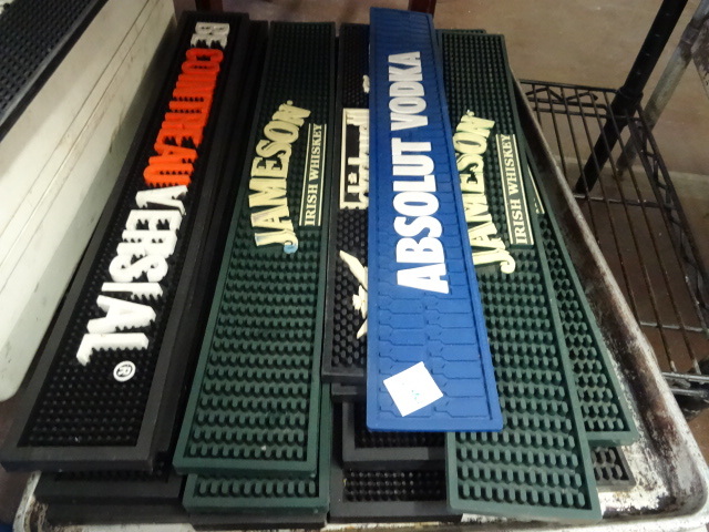 lot 299 image: Anti Slip Bar Glass Mats