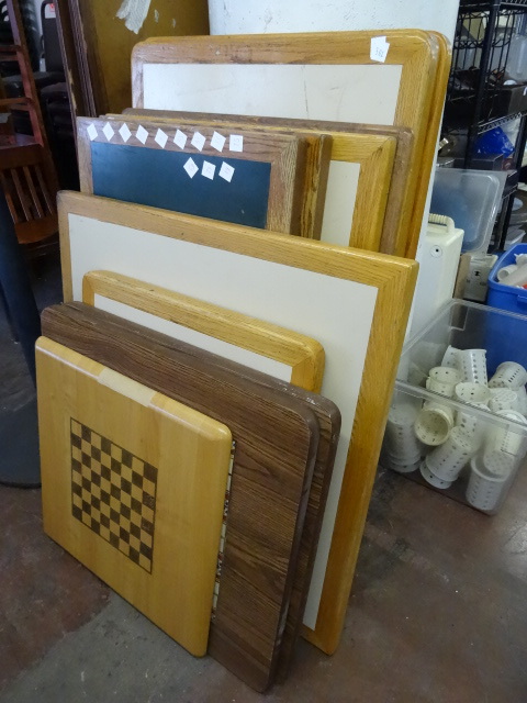 lot 302 image: 20 Misc Table Tops