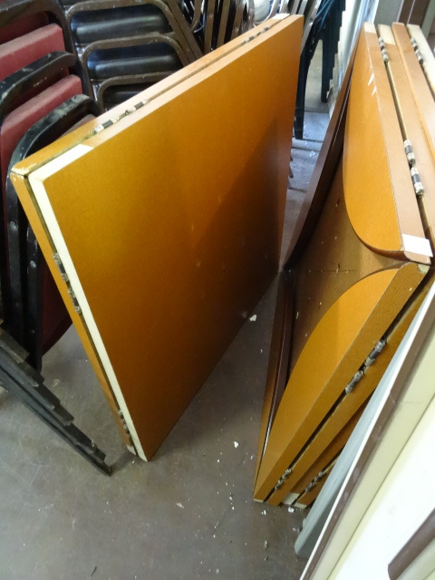 lot 346 image: 4 Table Tops Converts from 50 Round