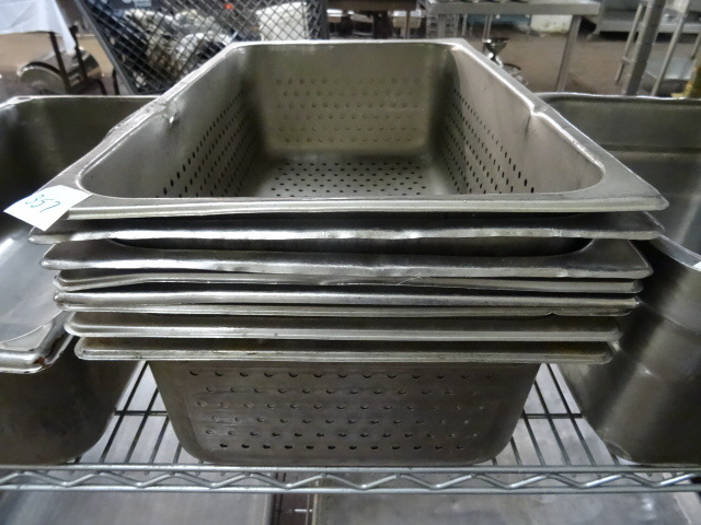 lot 357 image: Full Size Pans with Holes Qty 8