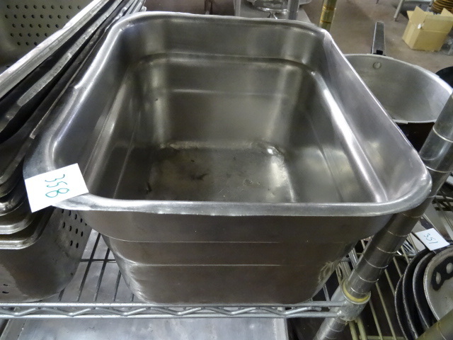 lot 358 image: 14 X 11 X 8 Pan