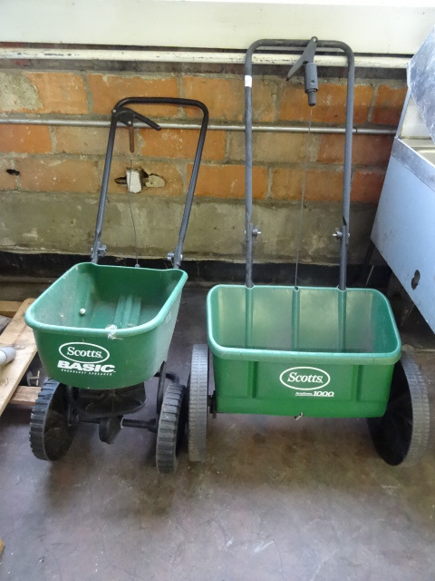 lot 36 image: 2 Scotts Lawn Spreaders