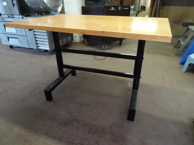 lot 47 image: Metal Table Base, Top Not Included.