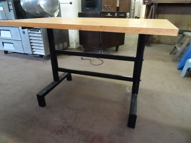 lot 49 image: Metal Table Base, Top Not Included.