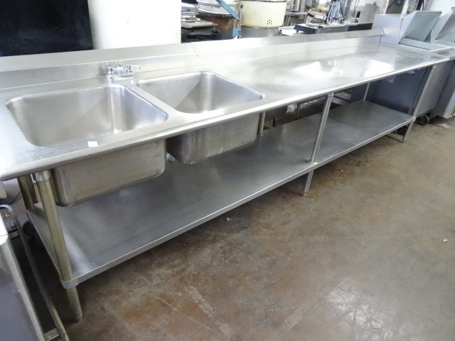 lot 80 image: Stainless Prep Station With 2 Basin Sink.
