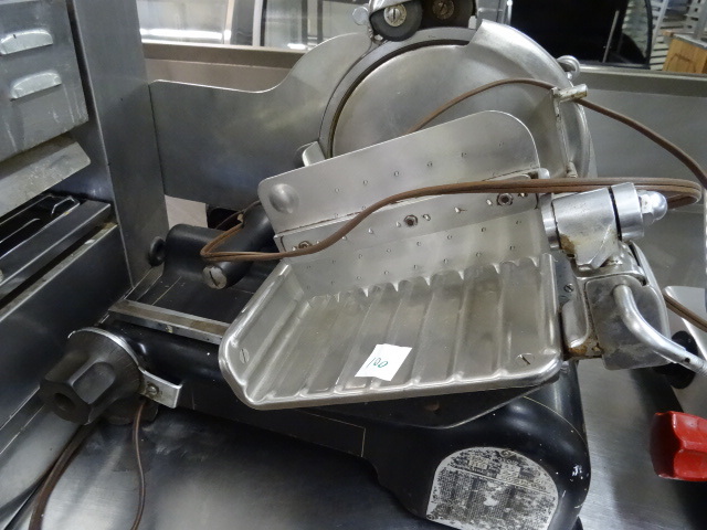 lot 100 image: Vintage U.S. Slicing Machine