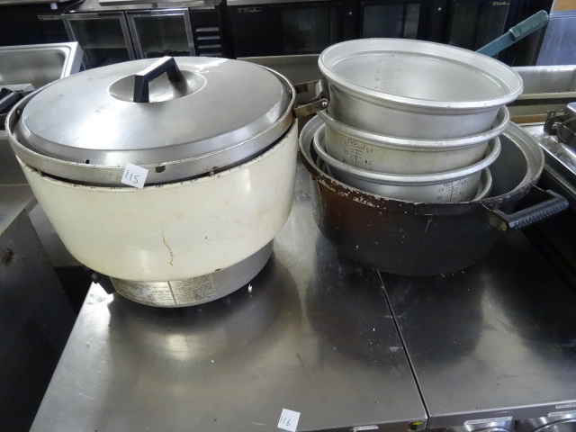 lot 115 image: Rinnai Gas Rice Cooker