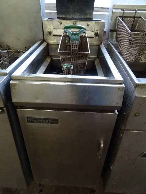 lot 124 image: Frymaster Natural Gas Deep Fryer