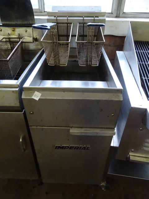 lot 125 image: Imperial Natural Gas Deep Fryer