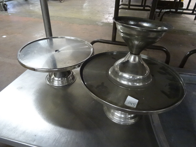 lot 145 image: Cake Pedestals